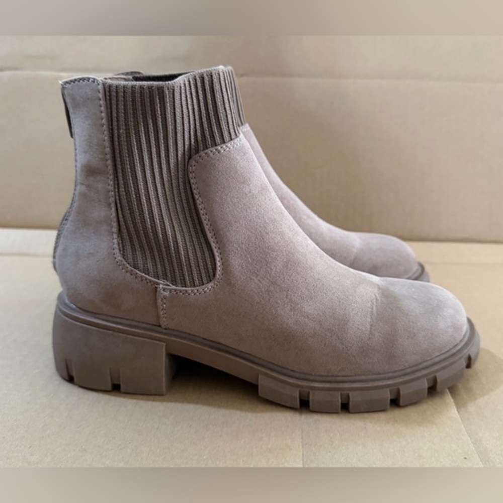 Steve Madden Kids Tan Boots
